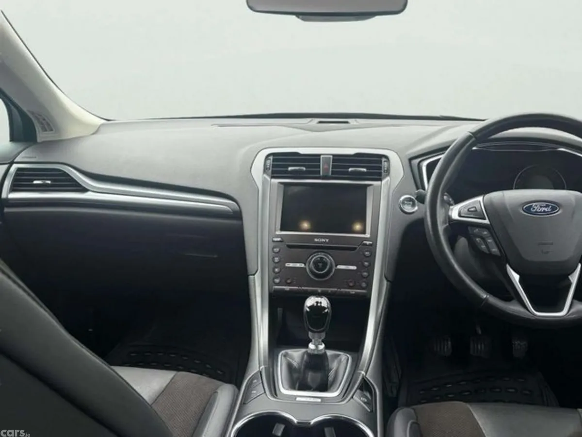 Ford Mondeo Hatchback, Diesel, 2018, Grey