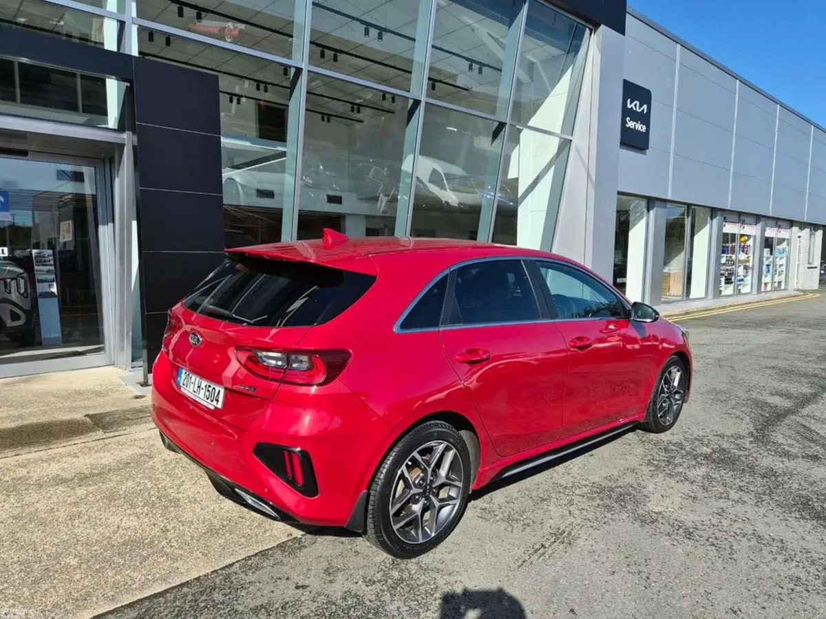Kia Ceed Hatchback, Diesel, 2020, Red