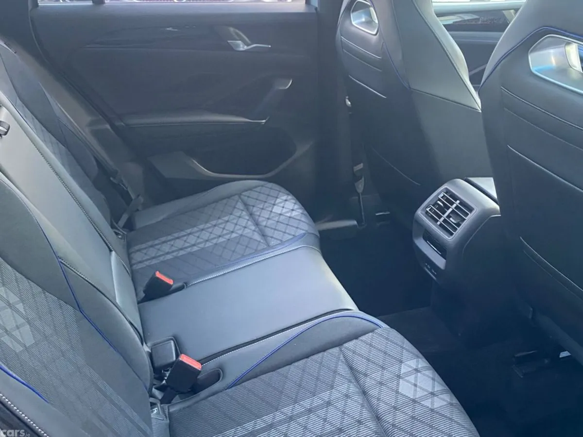 Volkswagen Tiguan Estate, Petrol Plug-in Hybrid, 2025, Silver