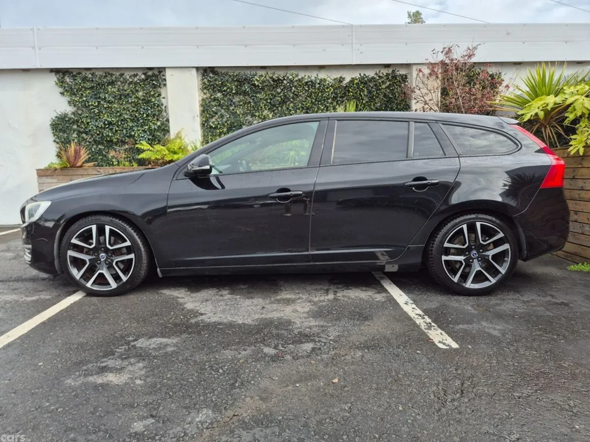 Volvo V60 Estate, Diesel, 2017, Black