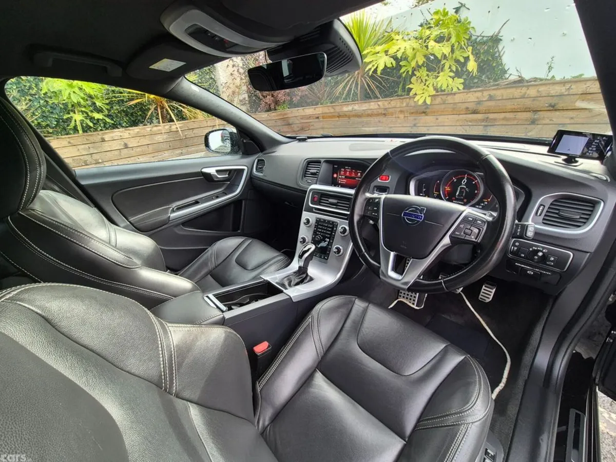 Volvo V60 Estate, Diesel, 2017, Black