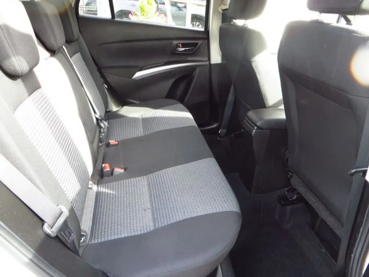 Suzuki SX4 S-Cross Hatchback, Petrol, 2023, Silver