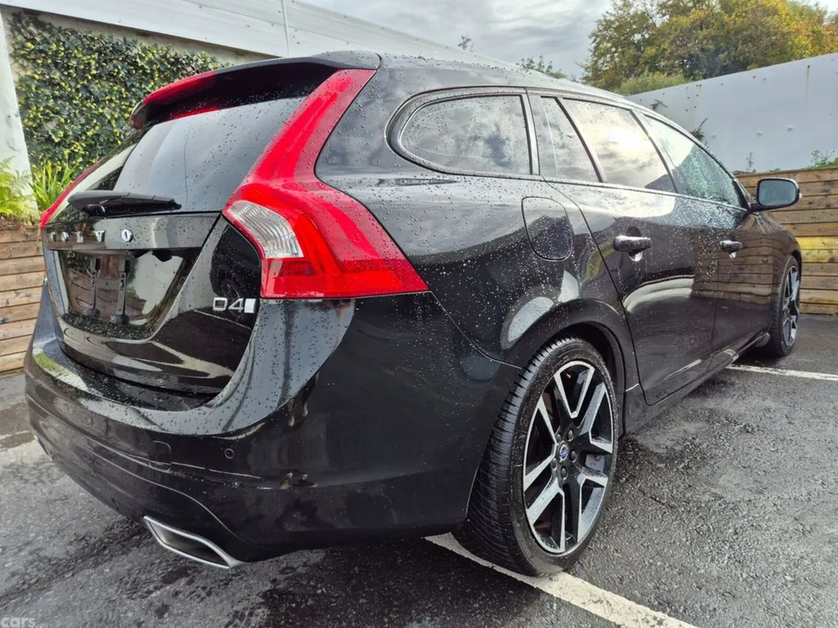 Volvo V60 Estate, Diesel, 2017, Black