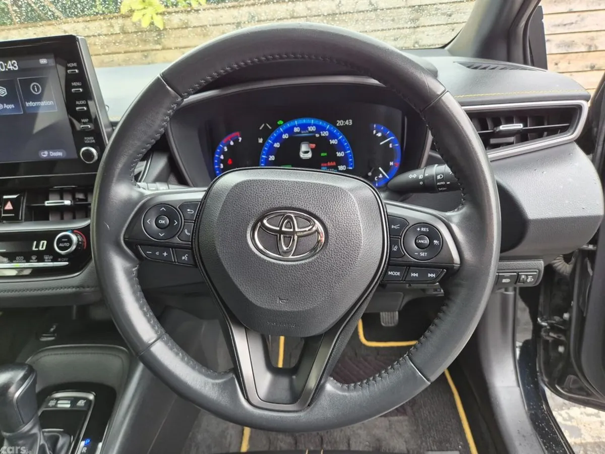 Toyota Corolla Hatchback, Petrol Hybrid, 2022, Black