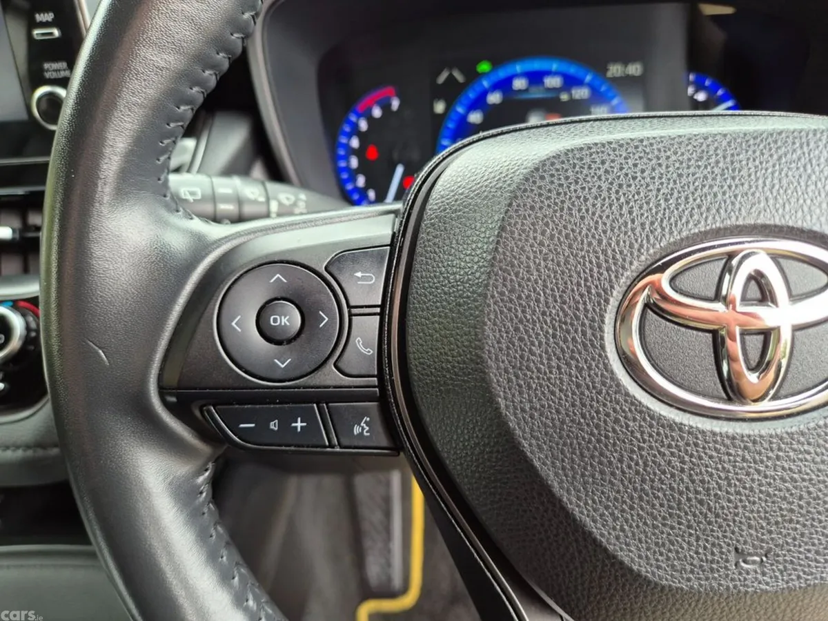 Toyota Corolla Hatchback, Petrol Hybrid, 2022, Black