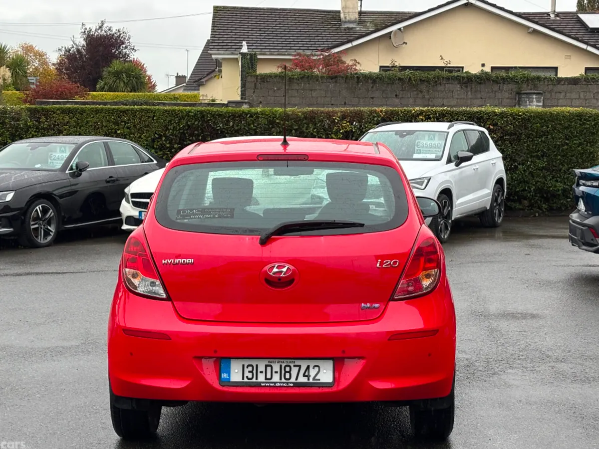 Hyundai i20 MPV, Petrol, 2013, Red