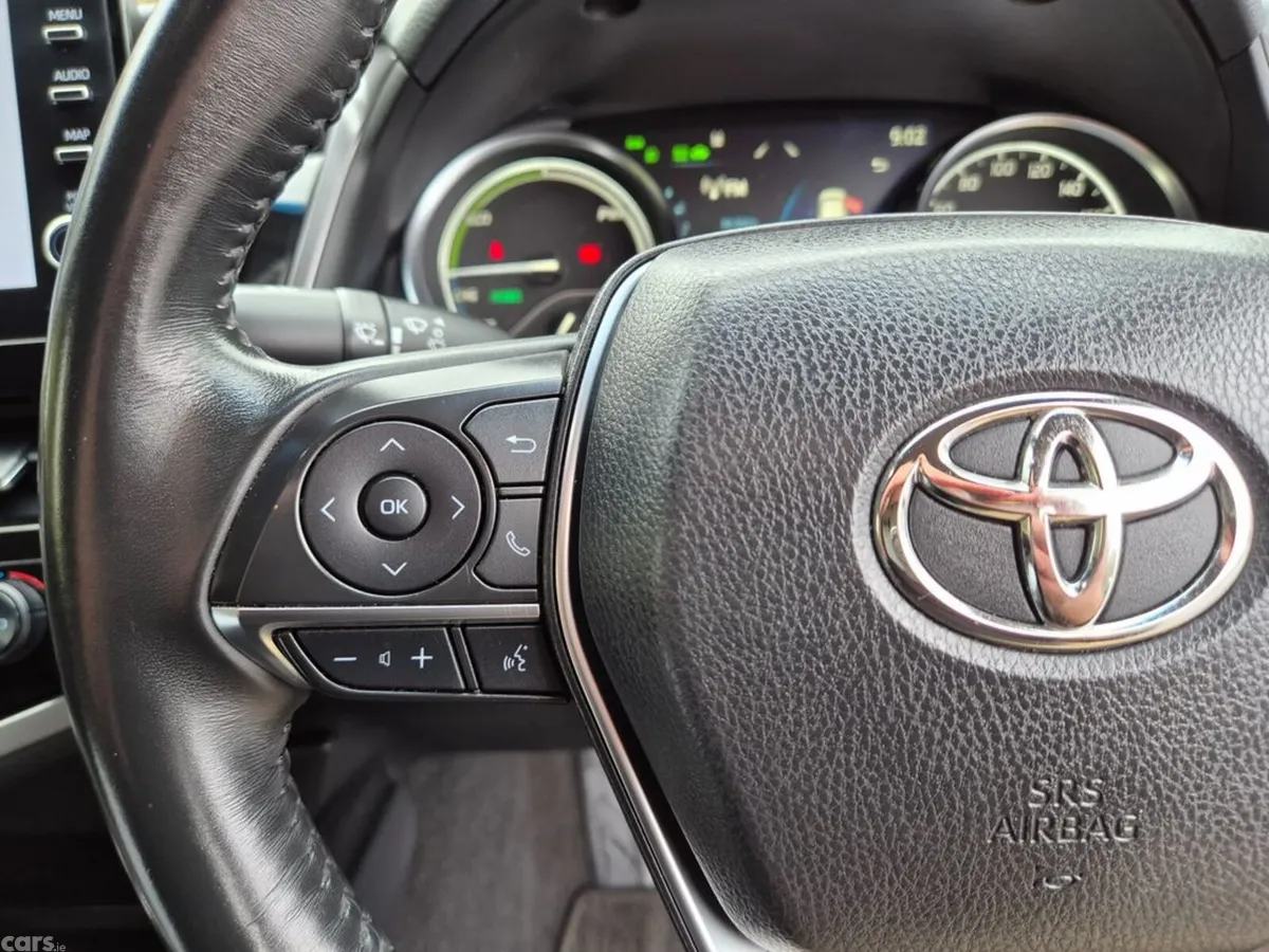 Toyota Camry Saloon, Petrol Hybrid, 2021, Black
