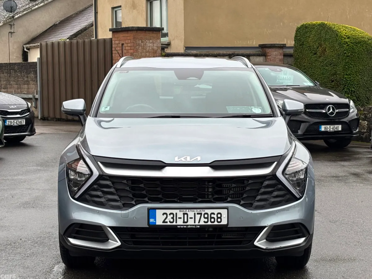 Kia Sportage MPV, Diesel Hybrid, 2023, Grey