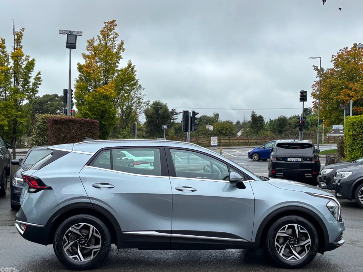 Kia Sportage MPV, Diesel Hybrid, 2023, Grey