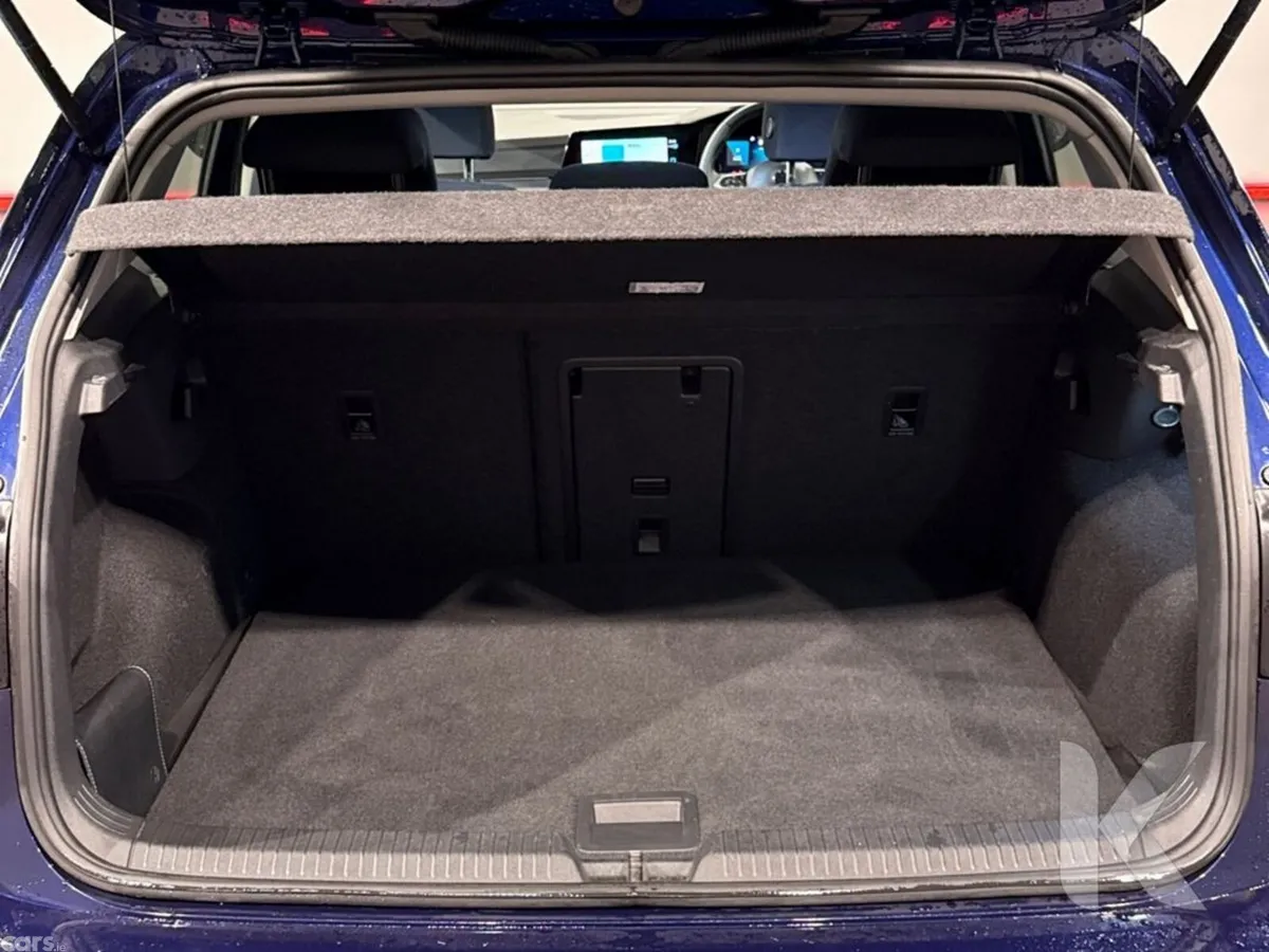 Volkswagen Golf Hatchback, Petrol Hybrid, 2021, Blue