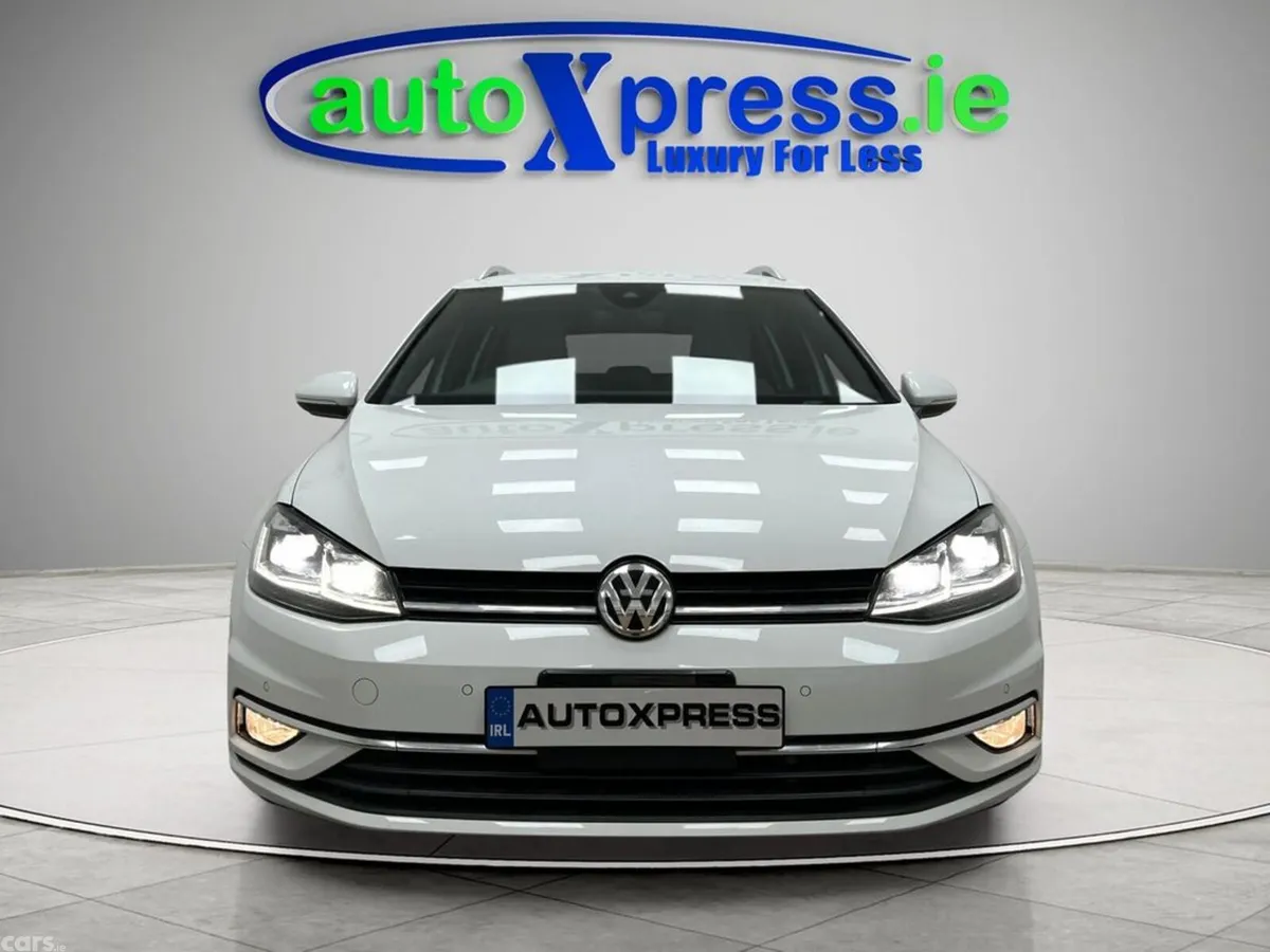 Volkswagen Golf Estate, Diesel, 2019, White