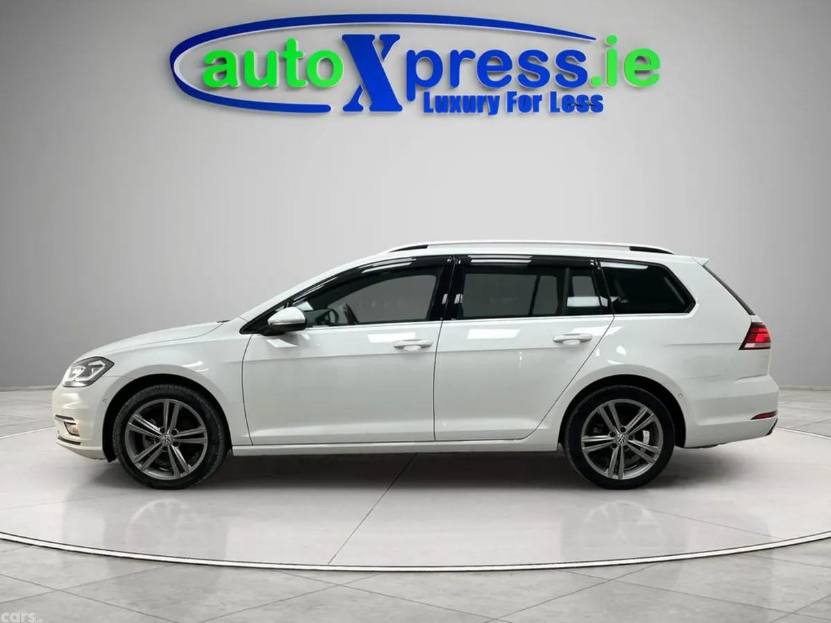 Volkswagen Golf Estate, Diesel, 2019, White