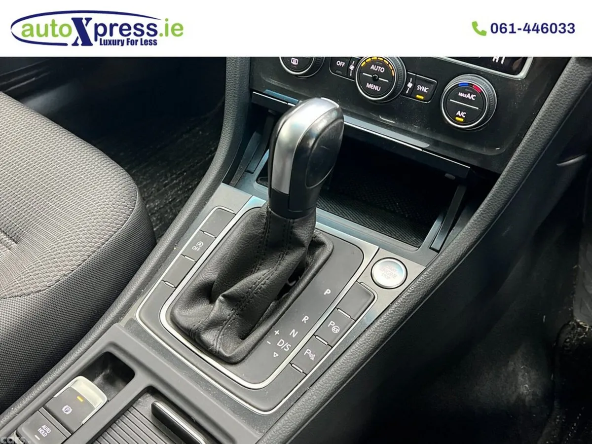 Volkswagen Golf Estate, Diesel, 2019, White