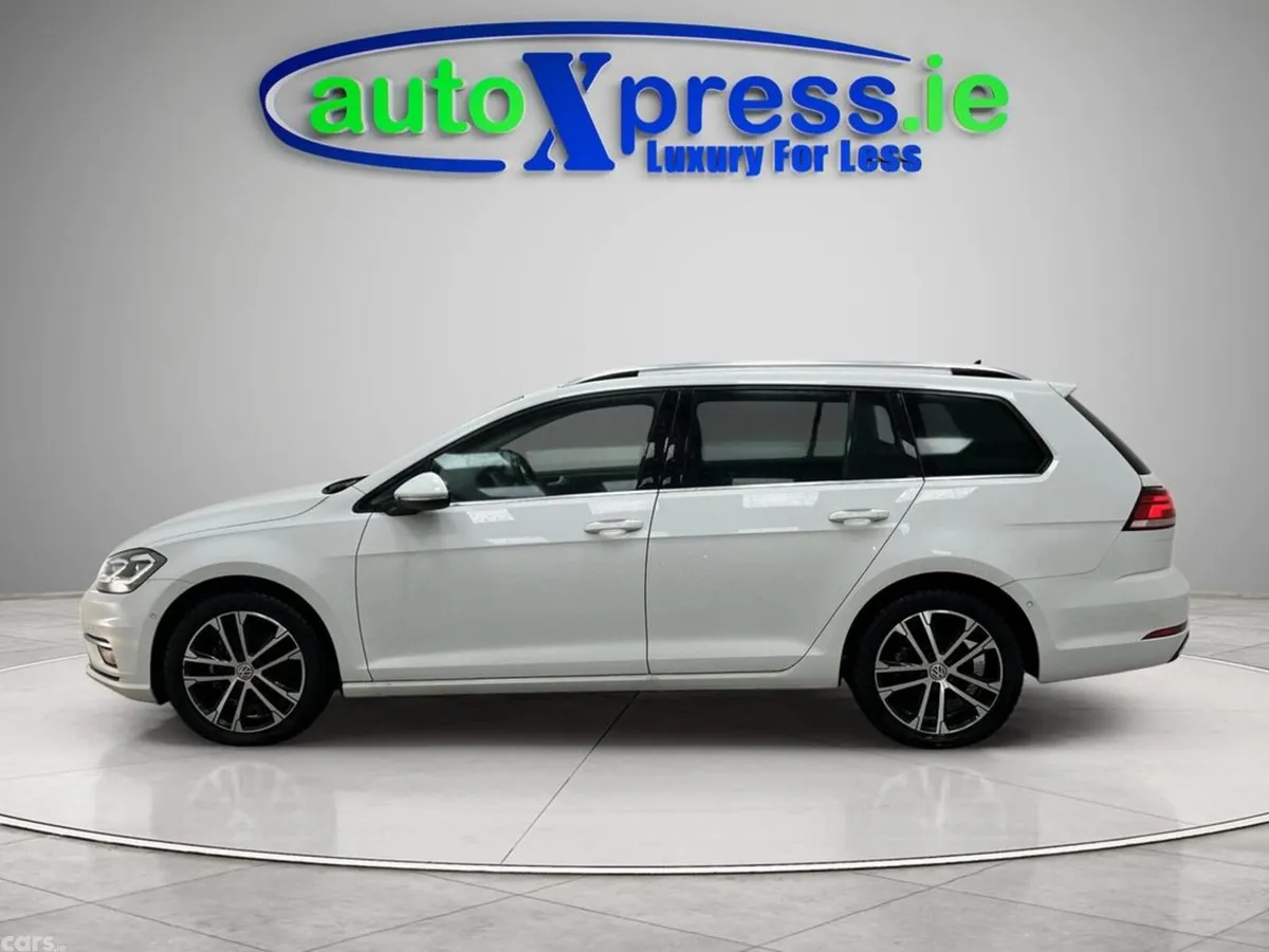 Volkswagen Golf Estate, Diesel, 2019, White