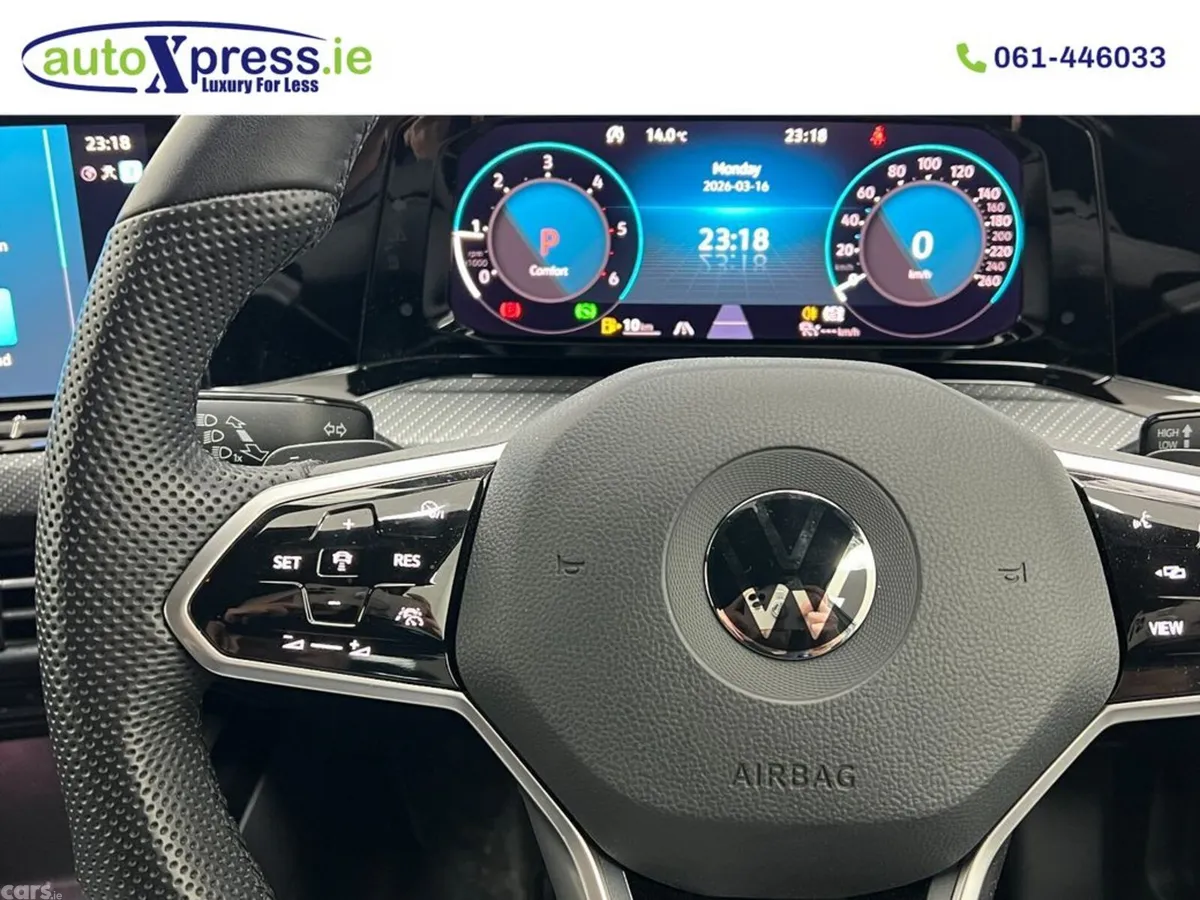 Volkswagen Golf Estate, Diesel, 2023, White