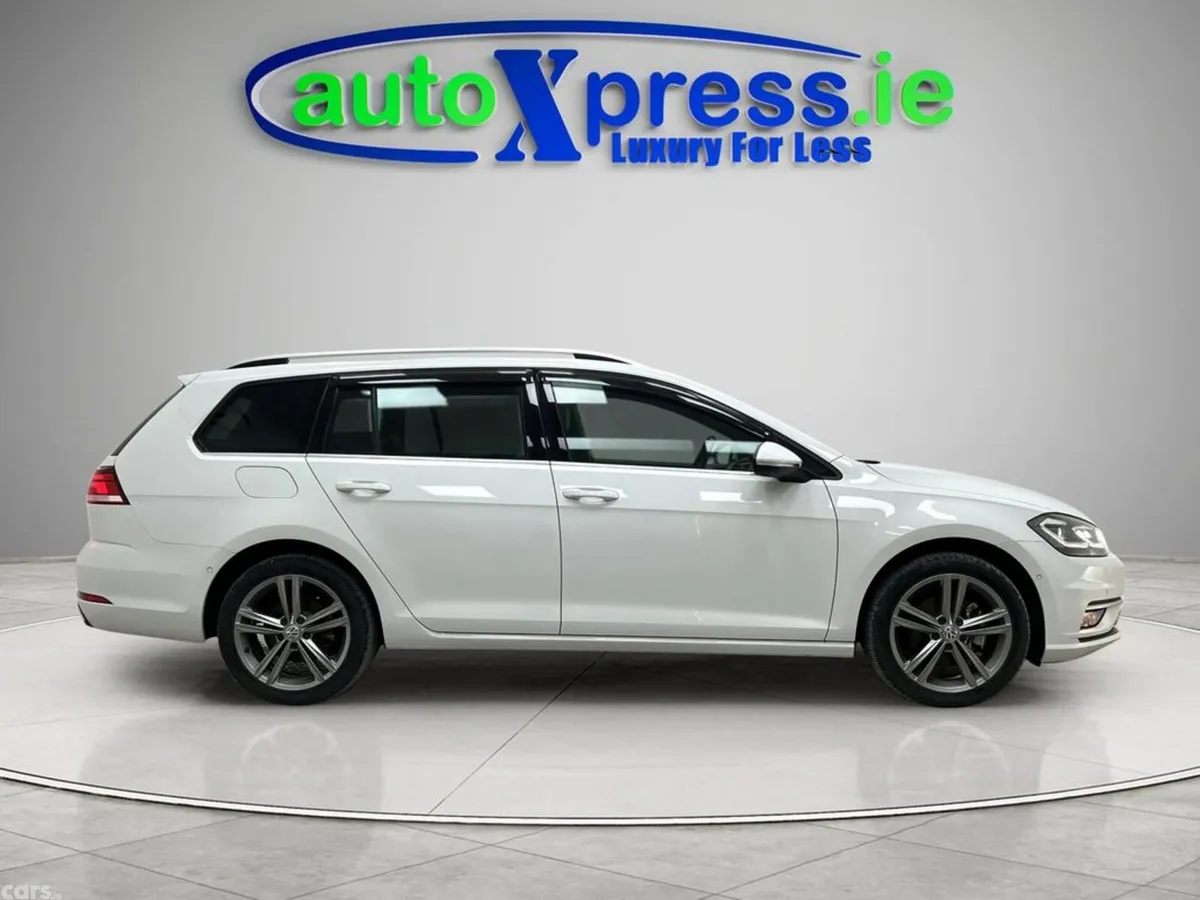 Volkswagen Golf Estate, Diesel, 2019, White