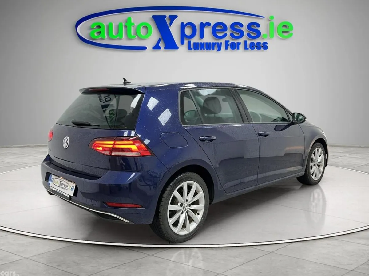 Volkswagen Golf Hatchback, Petrol, 2018, Blue