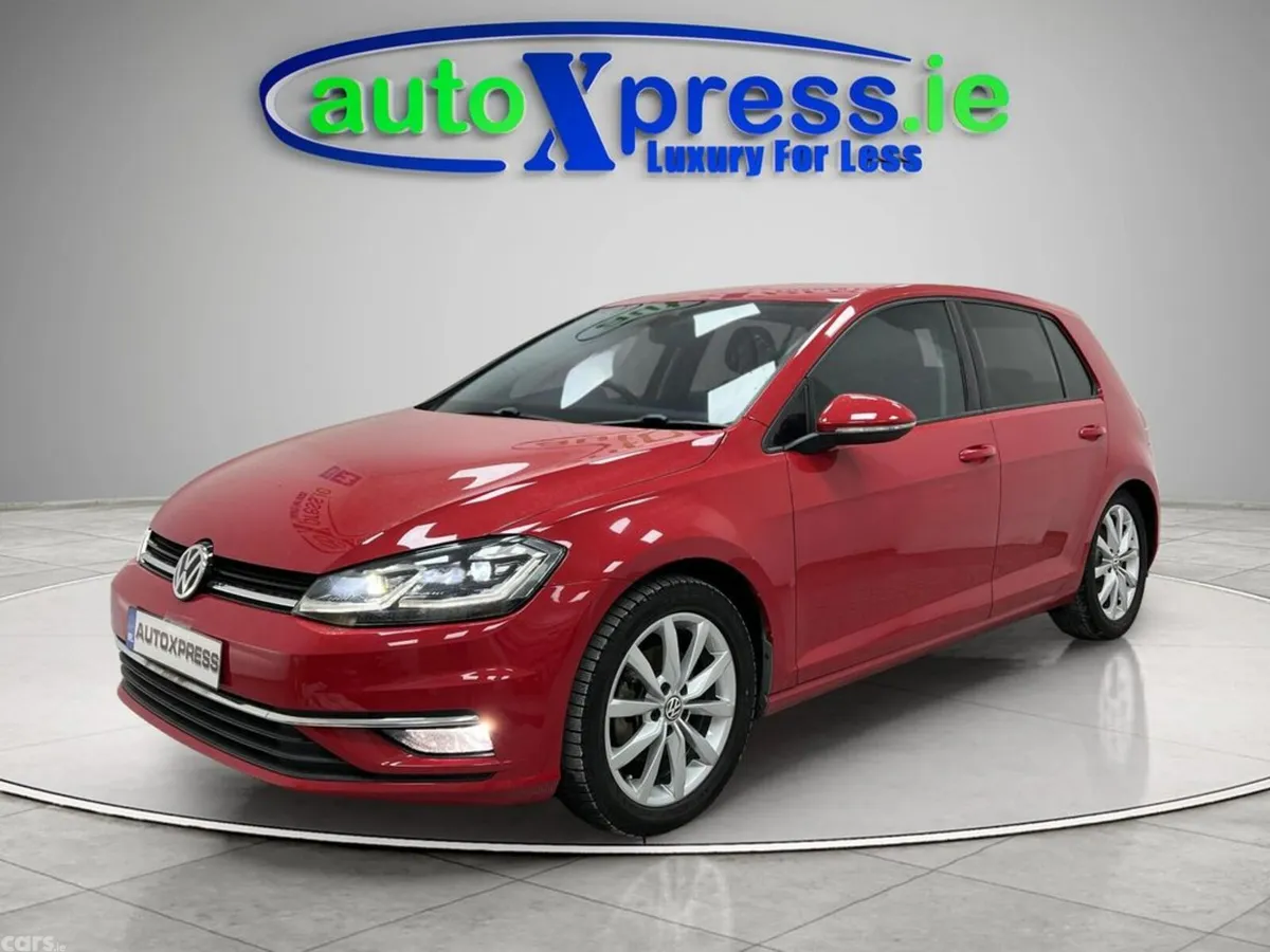 Volkswagen Golf Hatchback, Petrol, 2018, Red