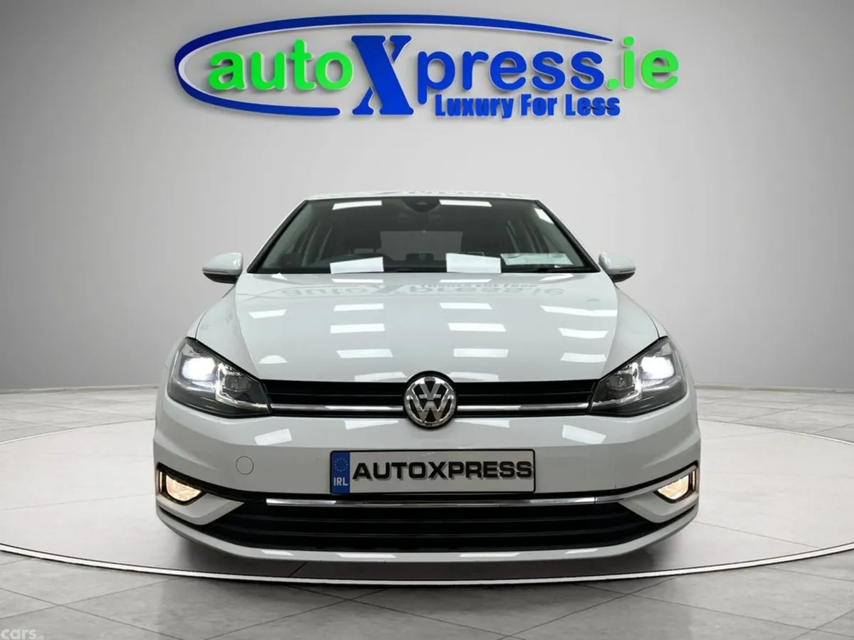 Volkswagen Golf Hatchback, Petrol, 2018, White