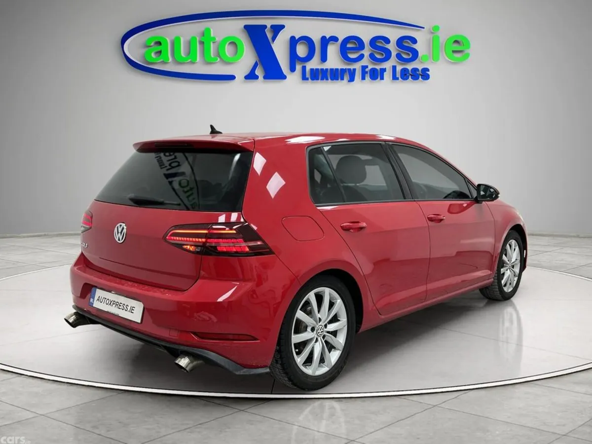 Volkswagen Golf Hatchback, Petrol, 2018, Red