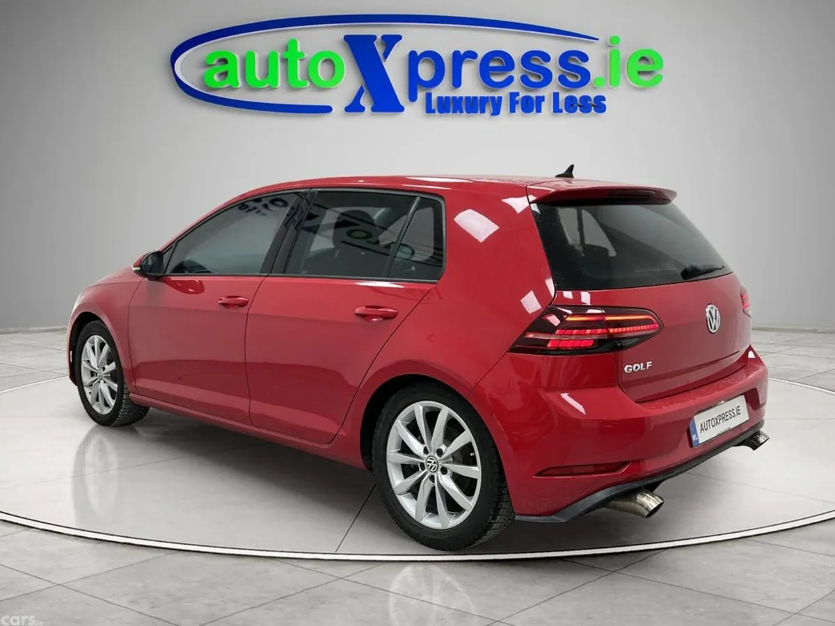 Volkswagen Golf Hatchback, Petrol, 2018, Red