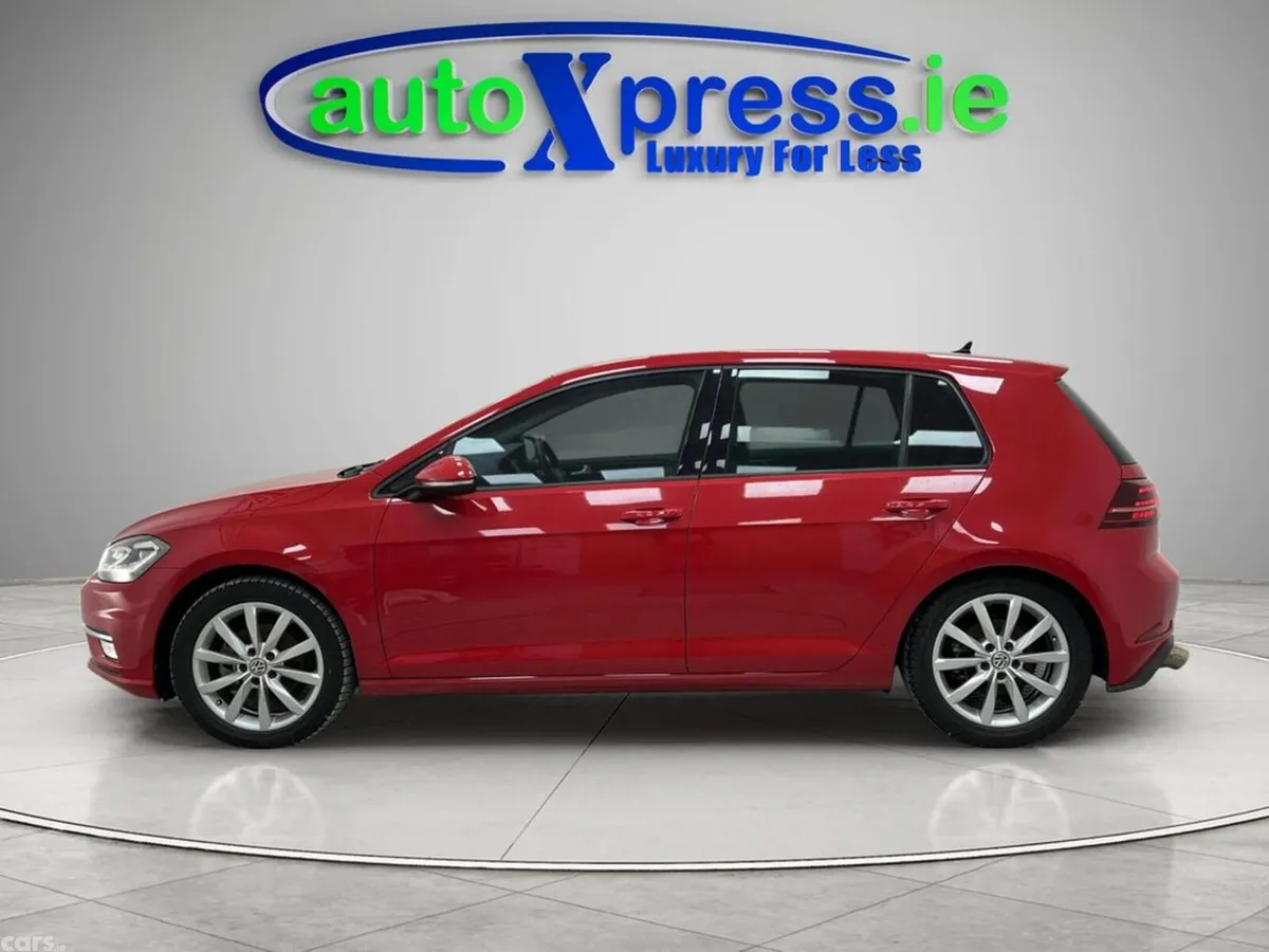 Volkswagen Golf Hatchback, Petrol, 2018, Red