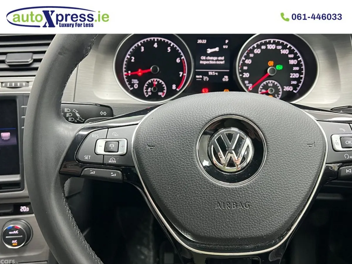 Volkswagen Golf Hatchback, Petrol, 2017, Black