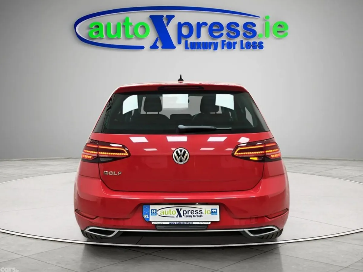 Volkswagen Golf Hatchback, Petrol, 2017, Red