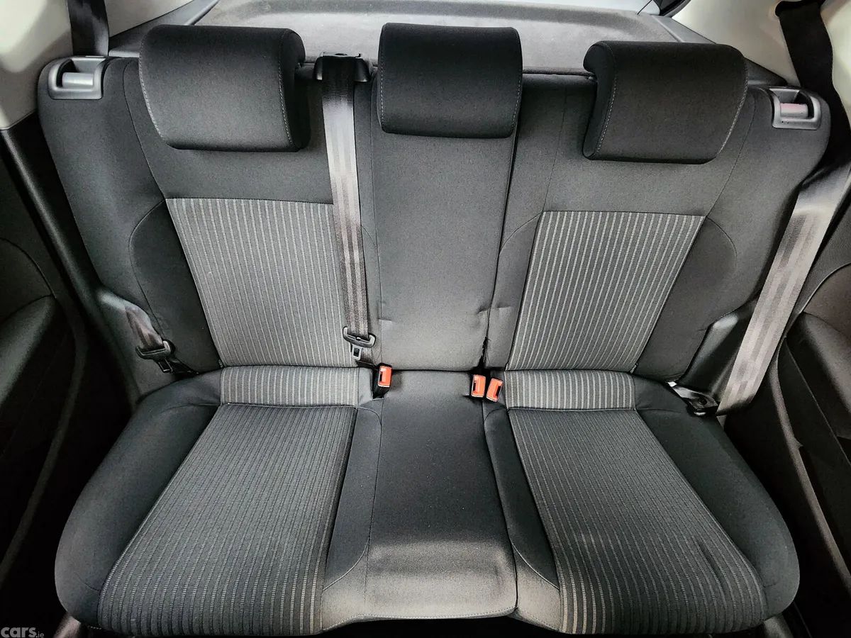 Volkswagen Polo Hatchback, Petrol, 2011, Black