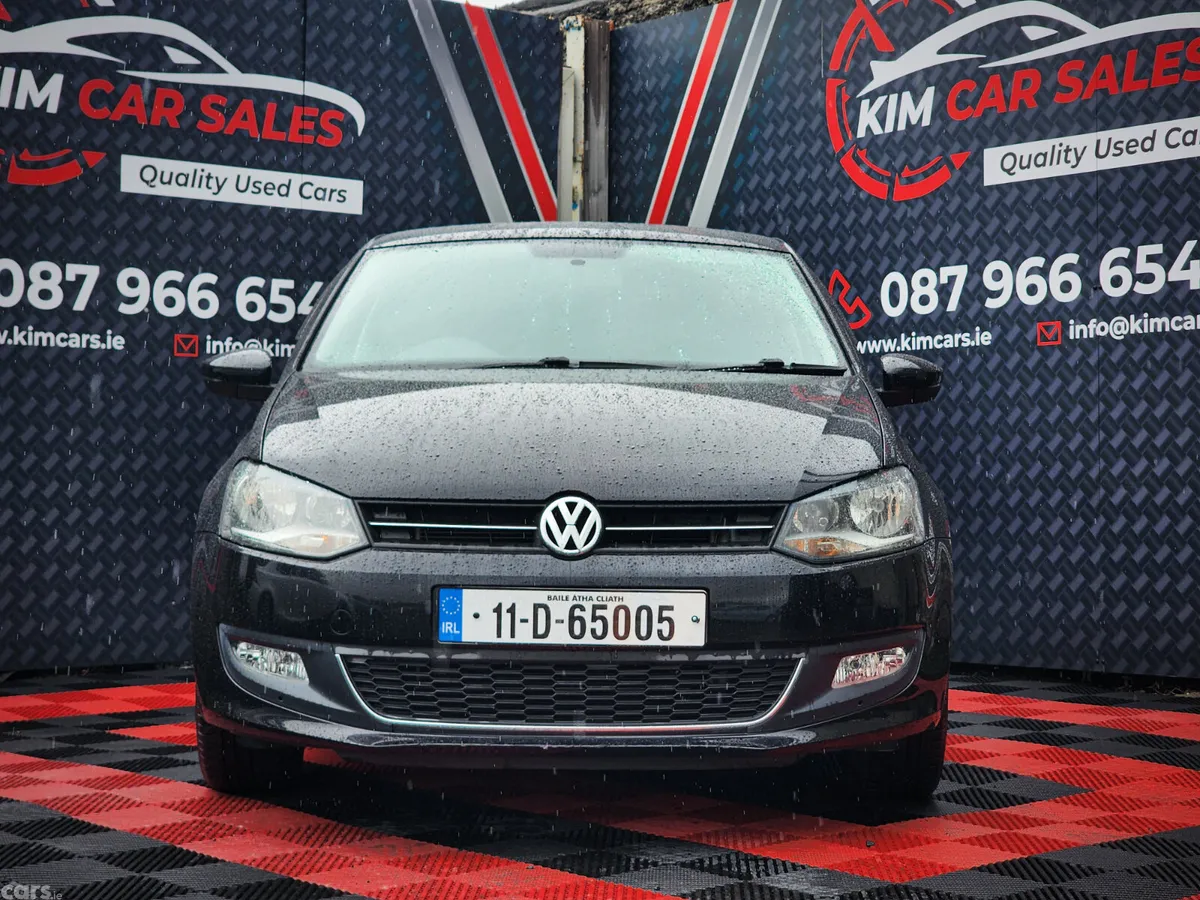 Volkswagen Polo Hatchback, Petrol, 2011, Black