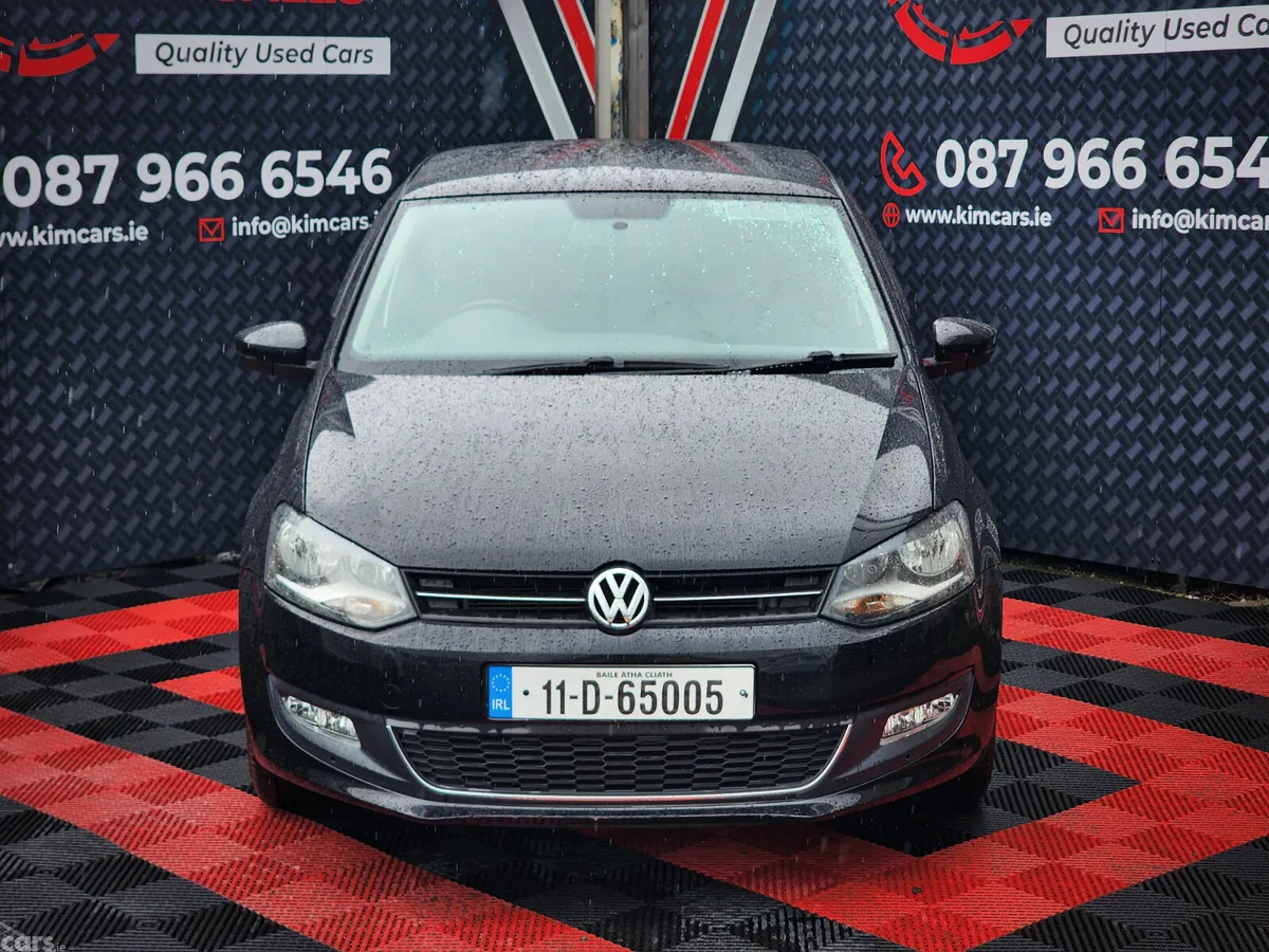 Volkswagen Polo Hatchback, Petrol, 2011, Black