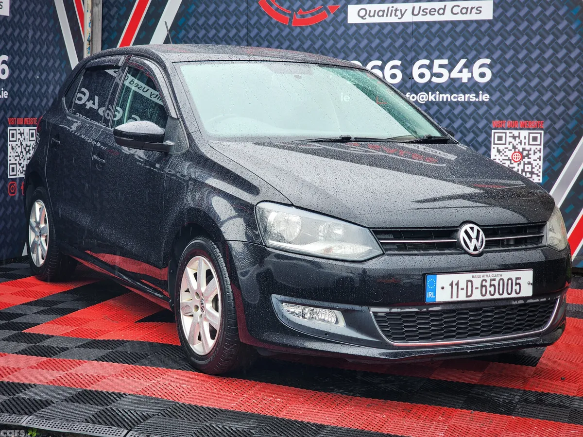 Volkswagen Polo Hatchback, Petrol, 2011, Black