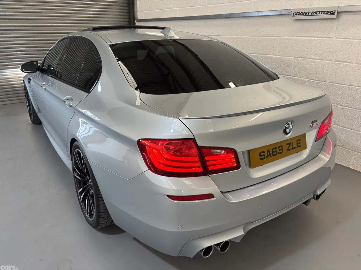 BMW M5 Saloon, Petrol, 2013, Blue