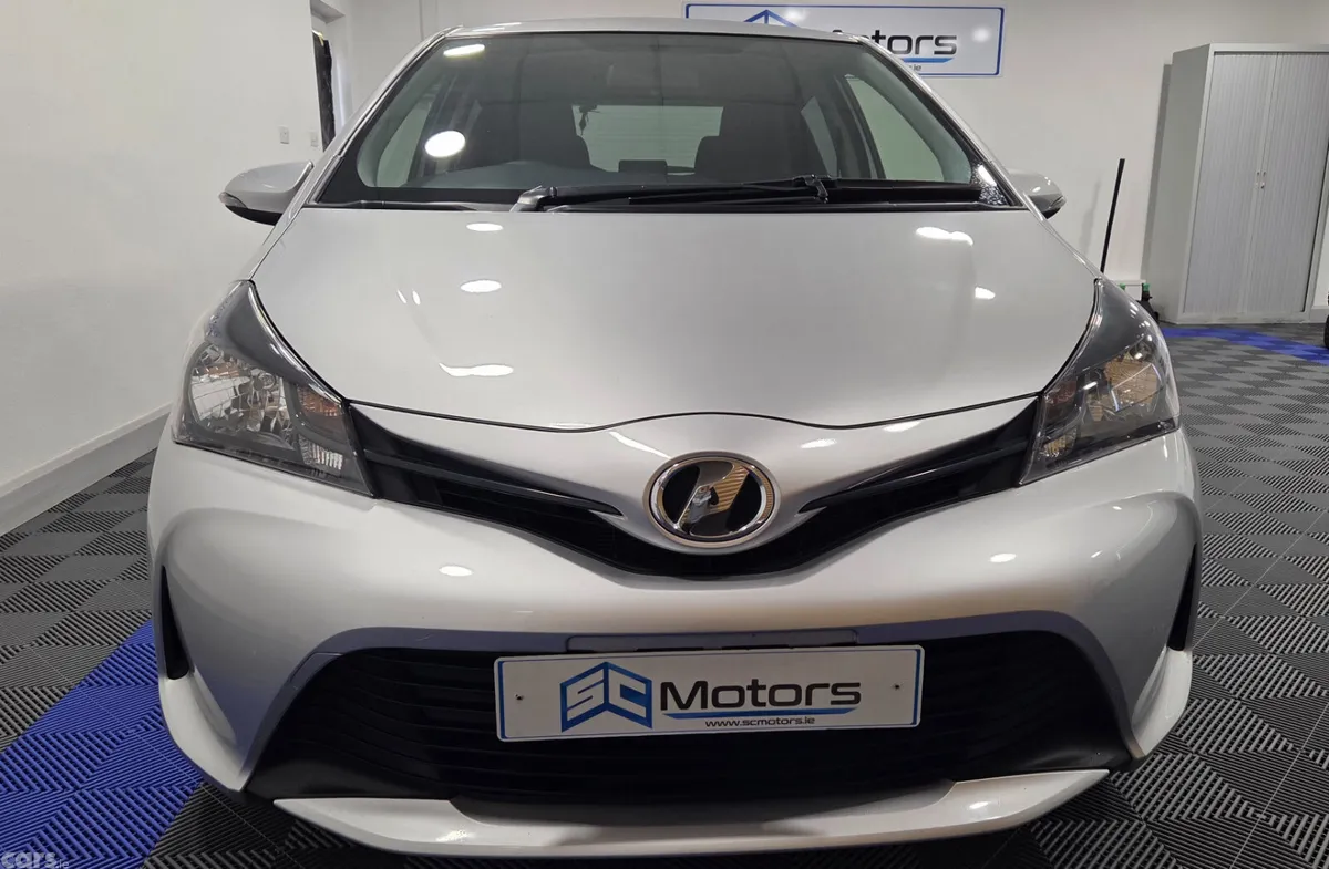 Toyota Vitz Hatchback, Petrol, 2017, Silver