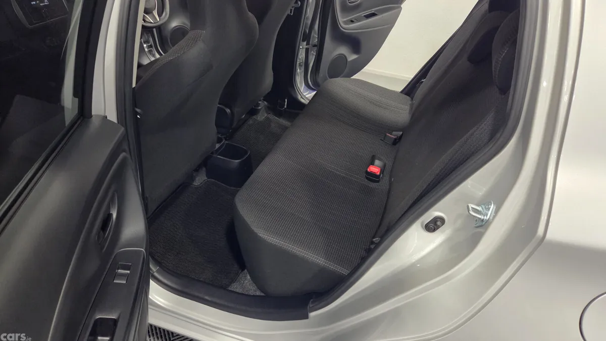 Toyota Vitz Hatchback, Petrol, 2017, Silver