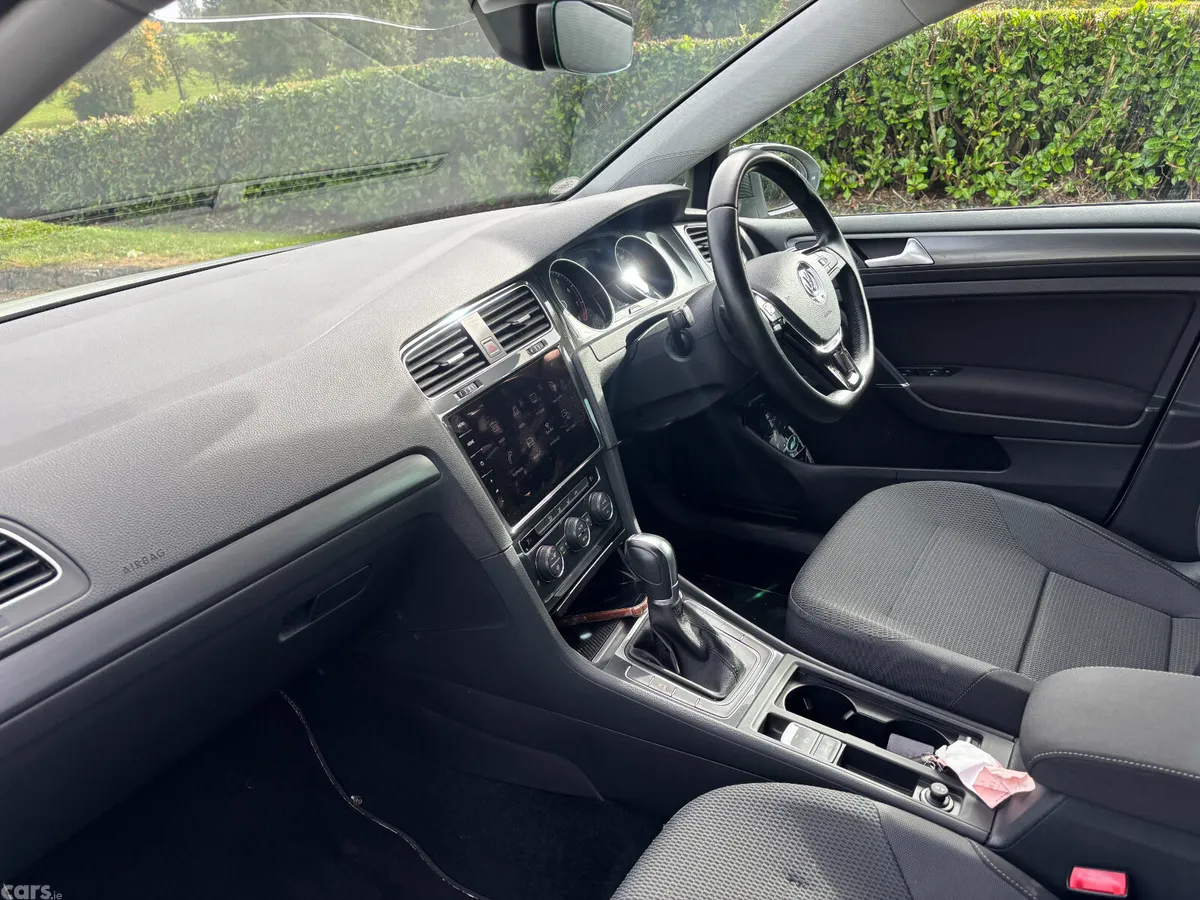 Volkswagen Golf Hatchback, Petrol, 2017, White