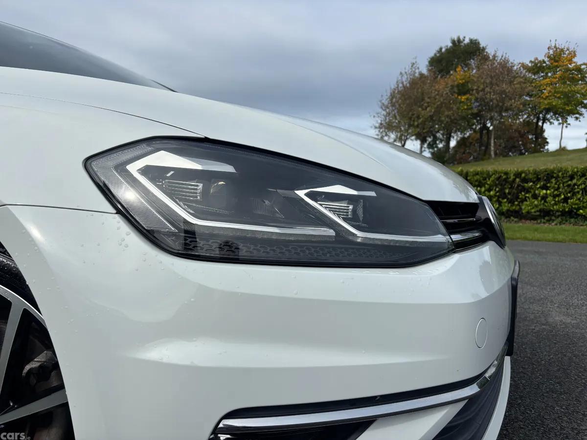 Volkswagen Golf Hatchback, Petrol, 2017, White