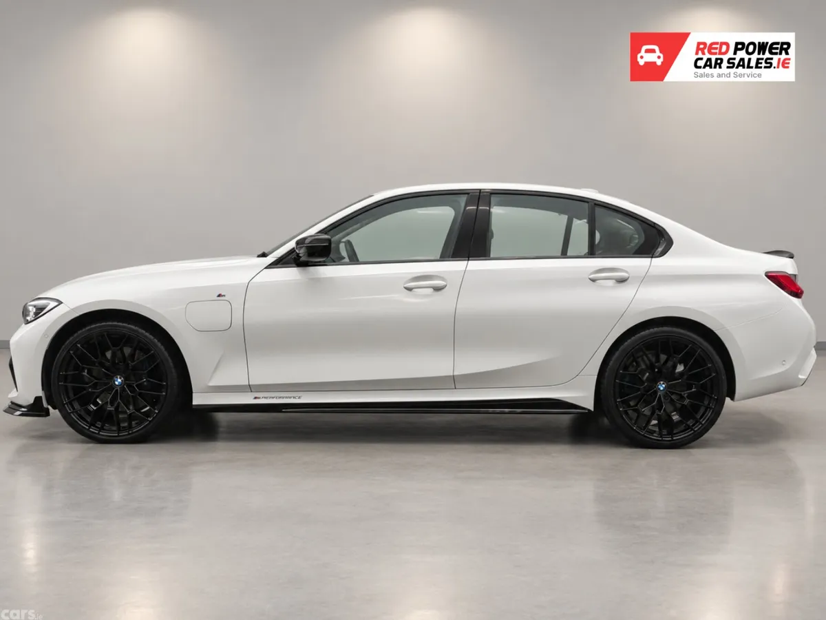 BMW 3-Series Saloon, Petrol Plug-in Hybrid, 2021, White