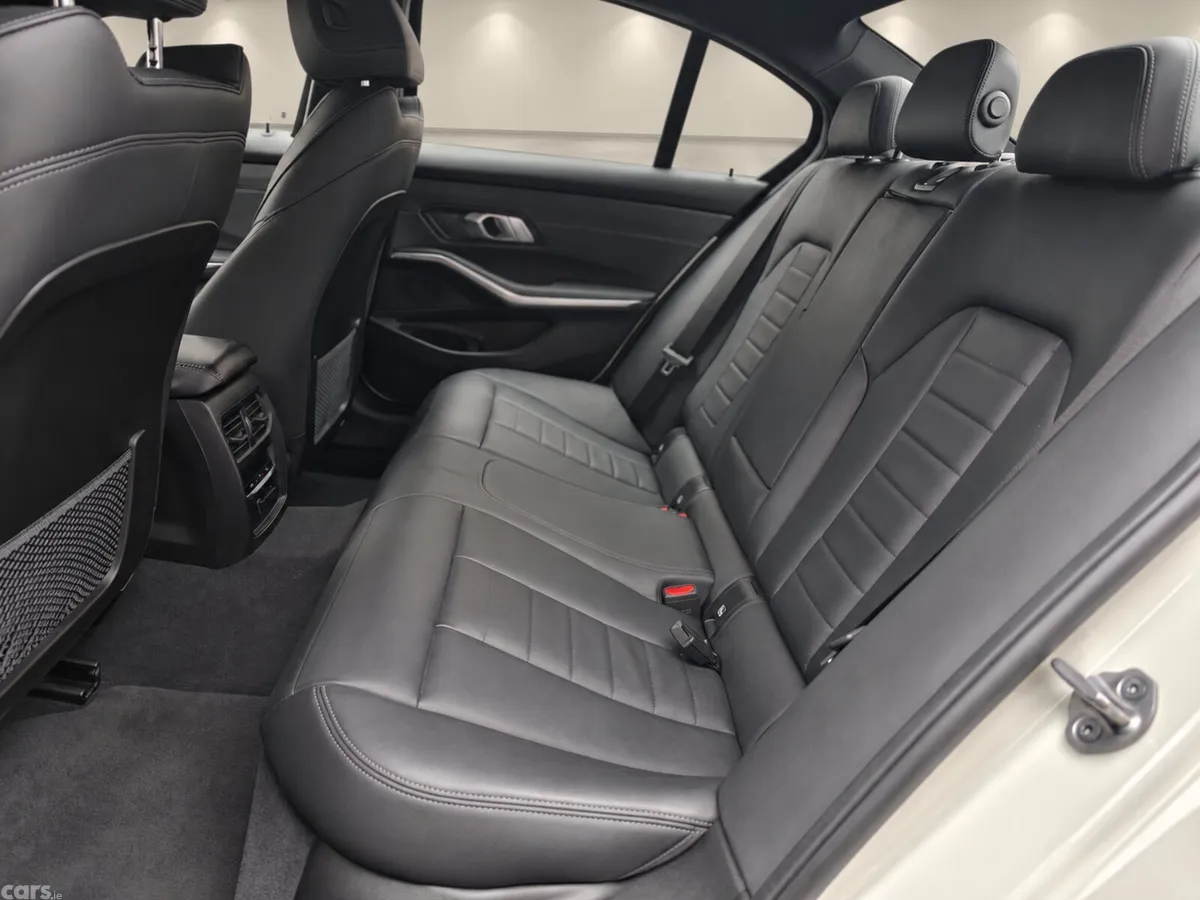 BMW 3-Series Saloon, Petrol Plug-in Hybrid, 2021, White