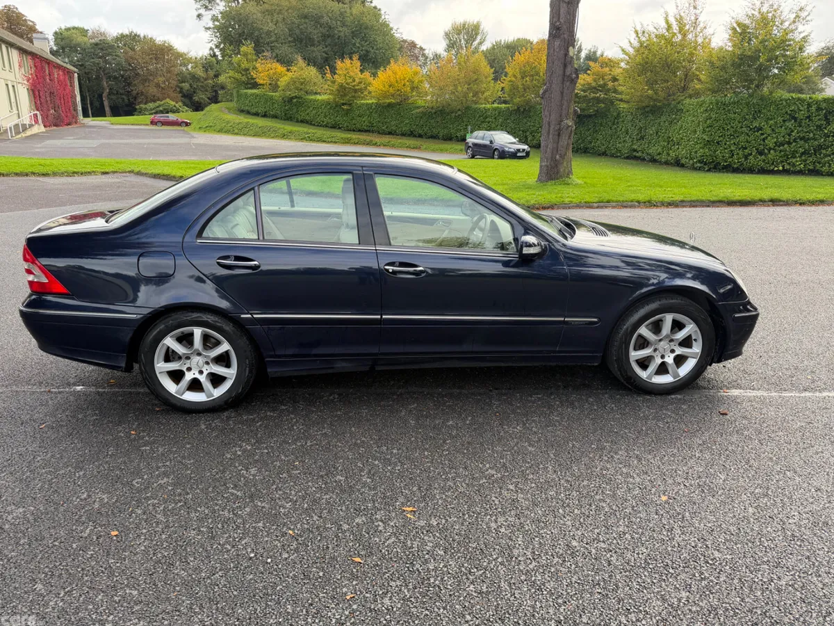 Mercedes-Benz C-Class Saloon, Petrol, 2007, Blue