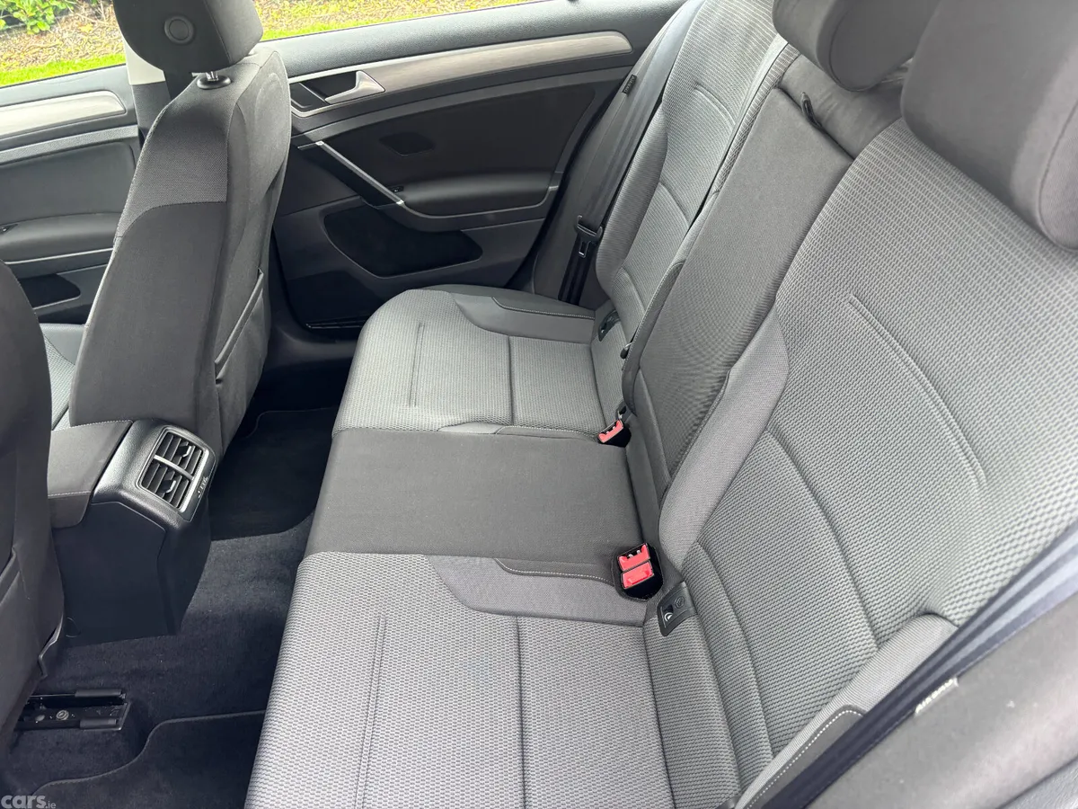 Volkswagen Golf Hatchback, Petrol, 2015, Blue