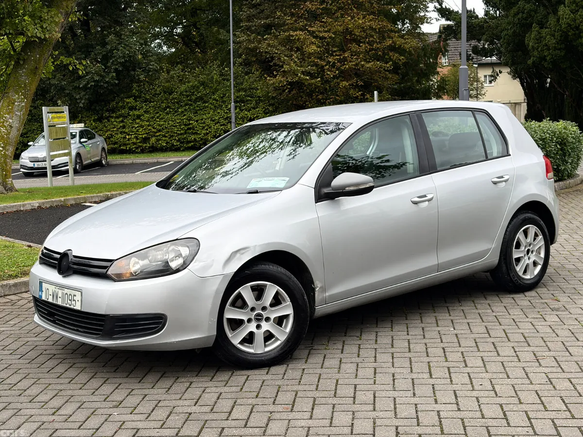 Volkswagen Golf Hatchback, Diesel, 2010, Silver