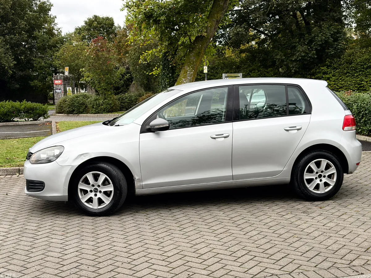 Volkswagen Golf Hatchback, Diesel, 2010, Silver