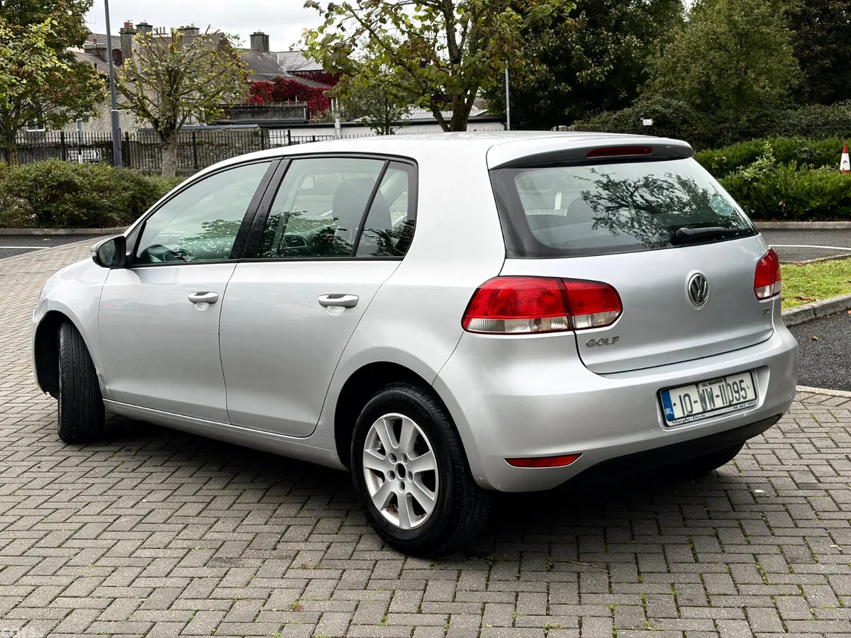 Volkswagen Golf Hatchback, Diesel, 2010, Silver