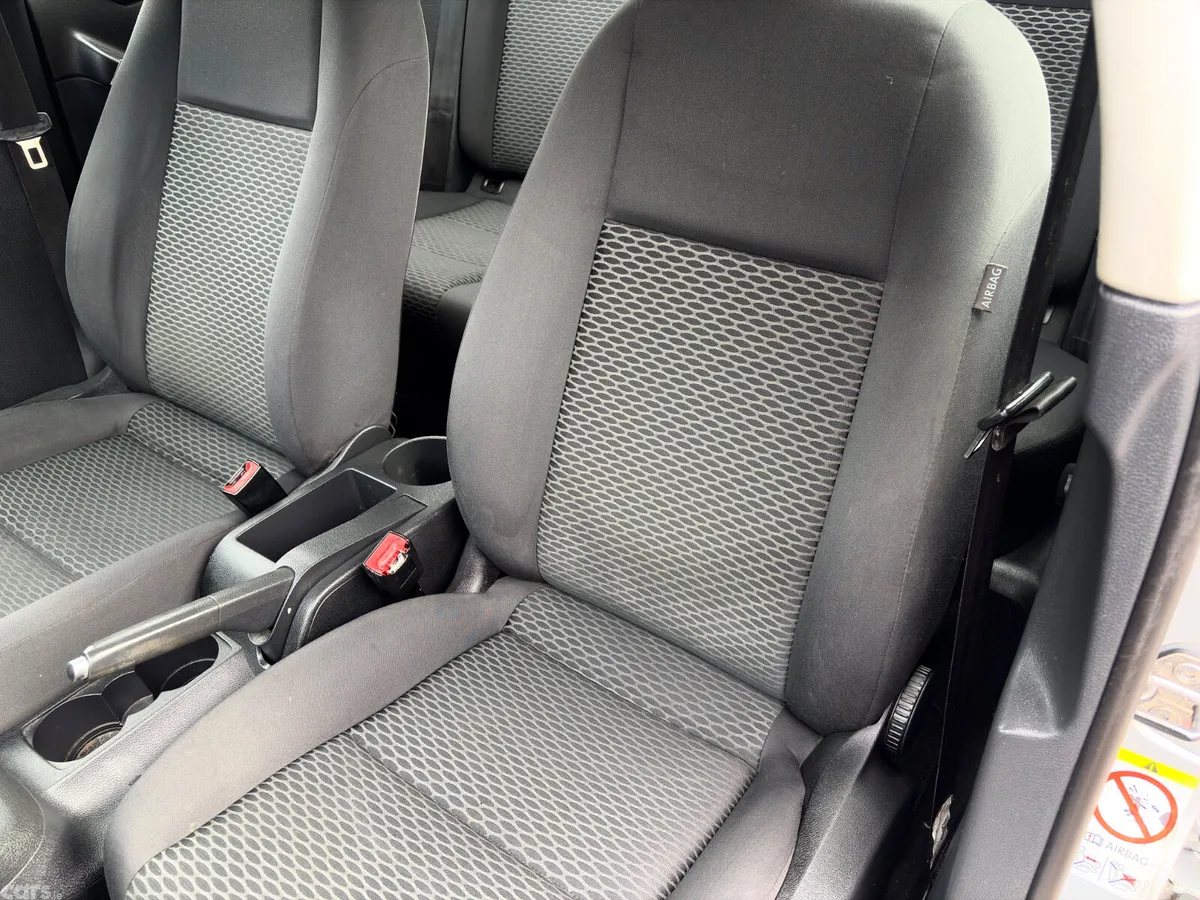 Volkswagen Golf Hatchback, Diesel, 2010, Silver