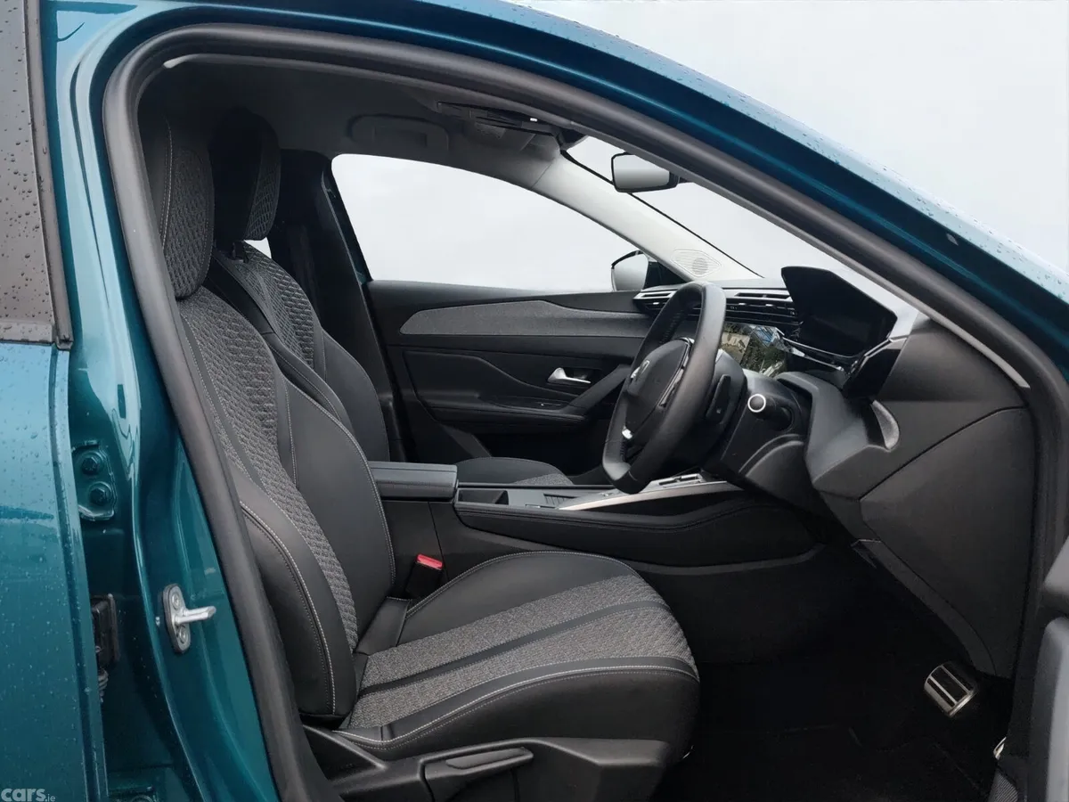 Peugeot 308 Hatchback, Petrol Hybrid, 2026, Blue