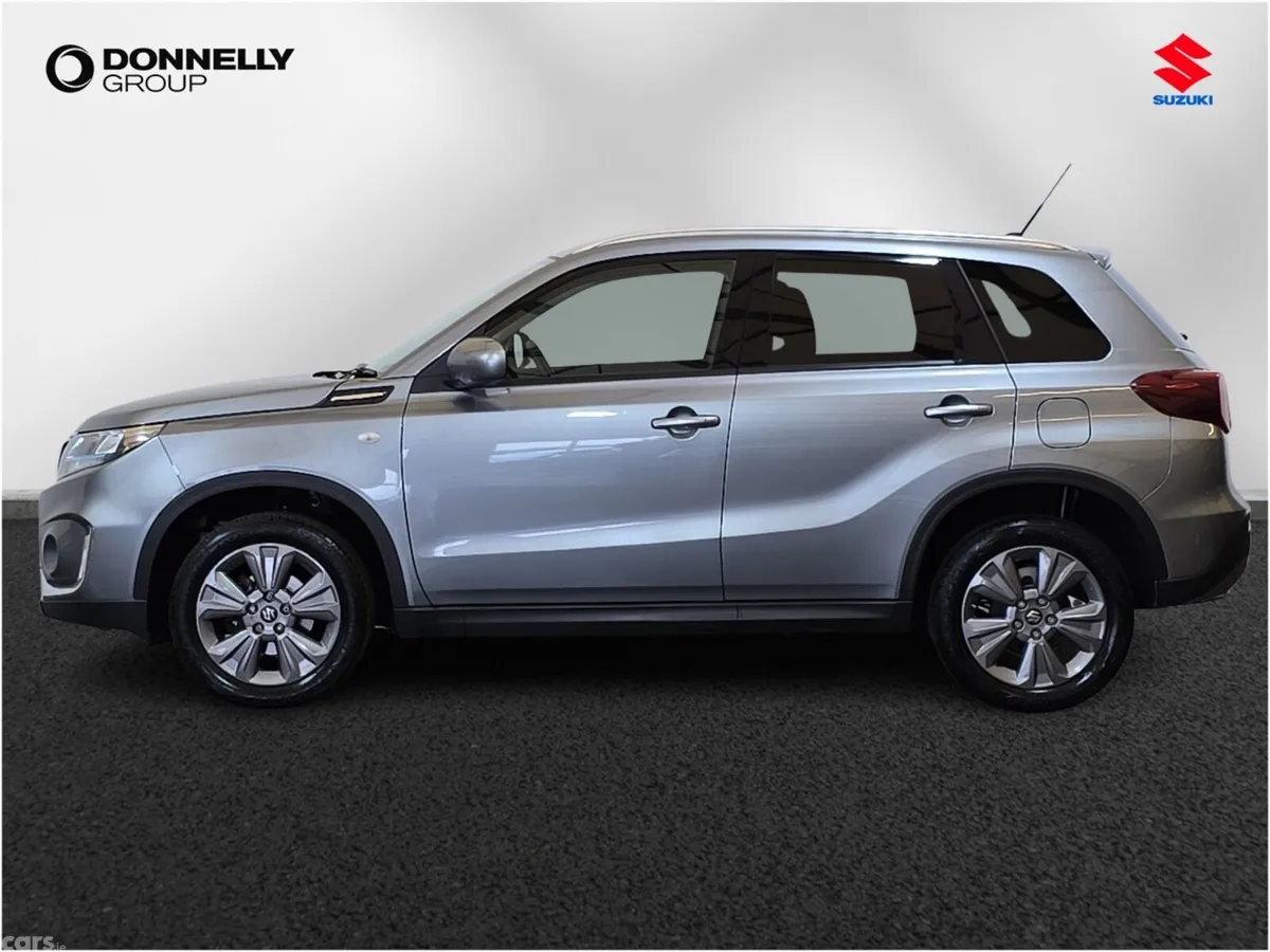 Suzuki Vitara SUV, Petrol, 2023, Grey