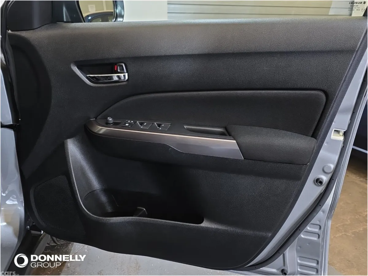 Suzuki Vitara SUV, Petrol, 2023, Grey
