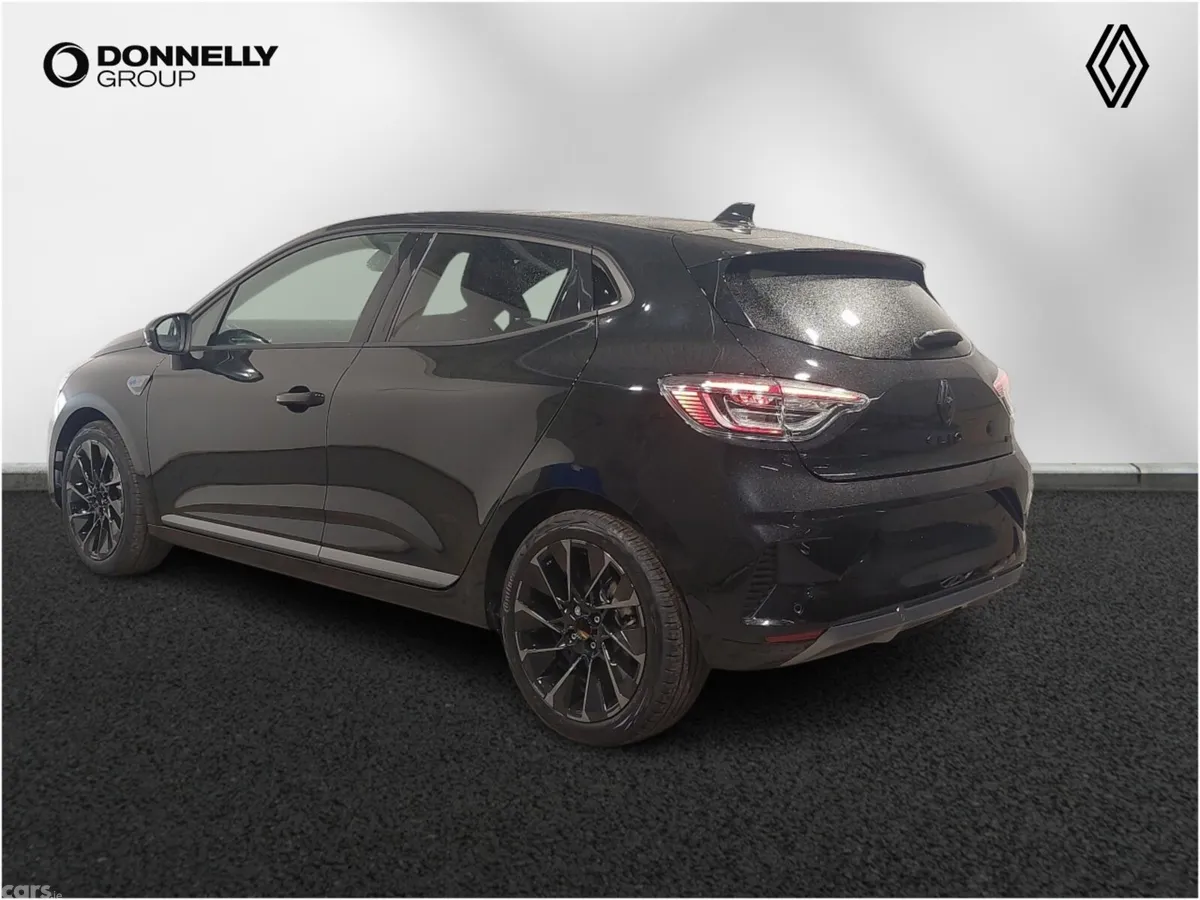Renault Clio Hatchback, 2026, 
