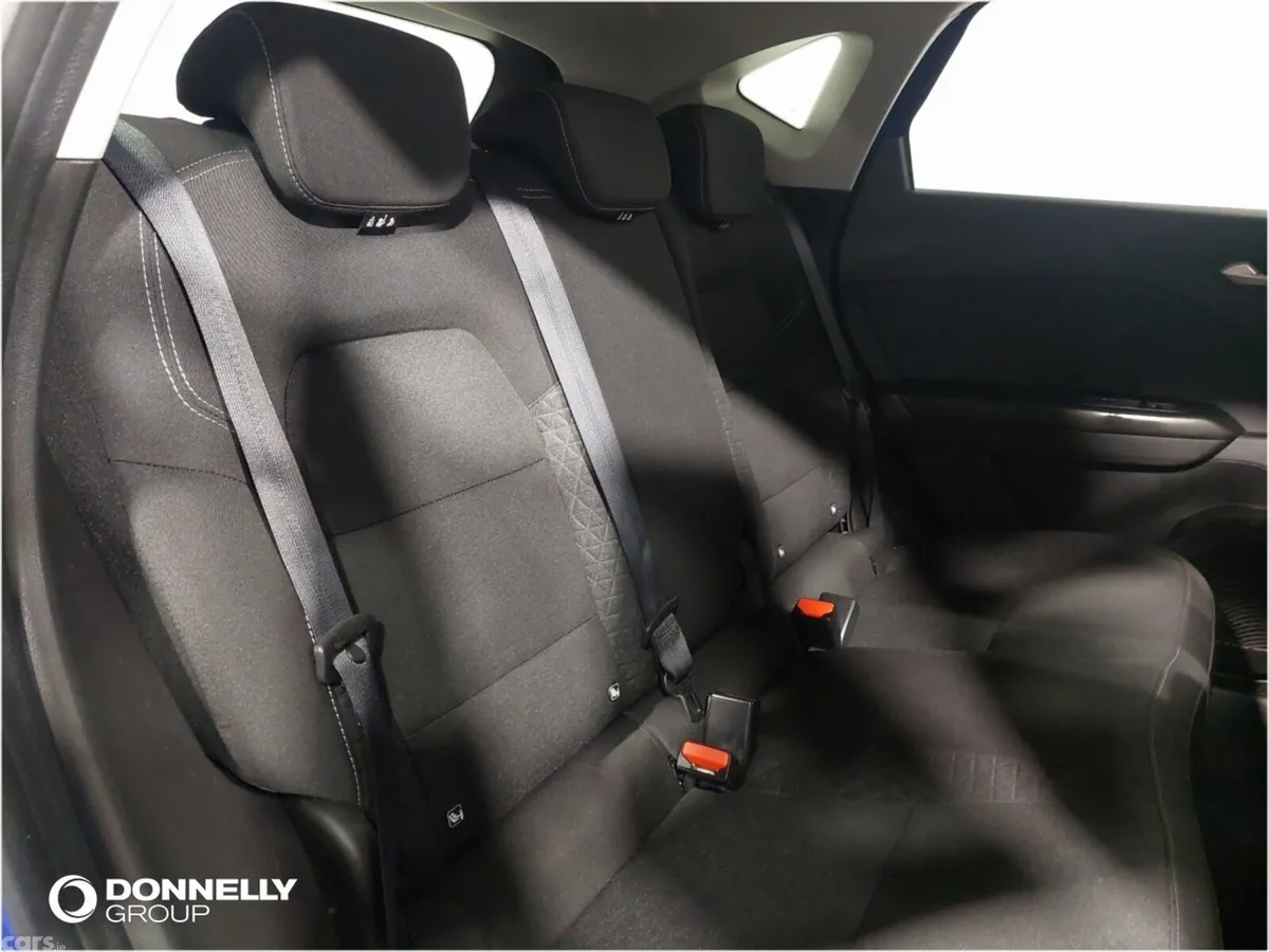 Renault Captur Hatchback, Petrol, 2024, Blue